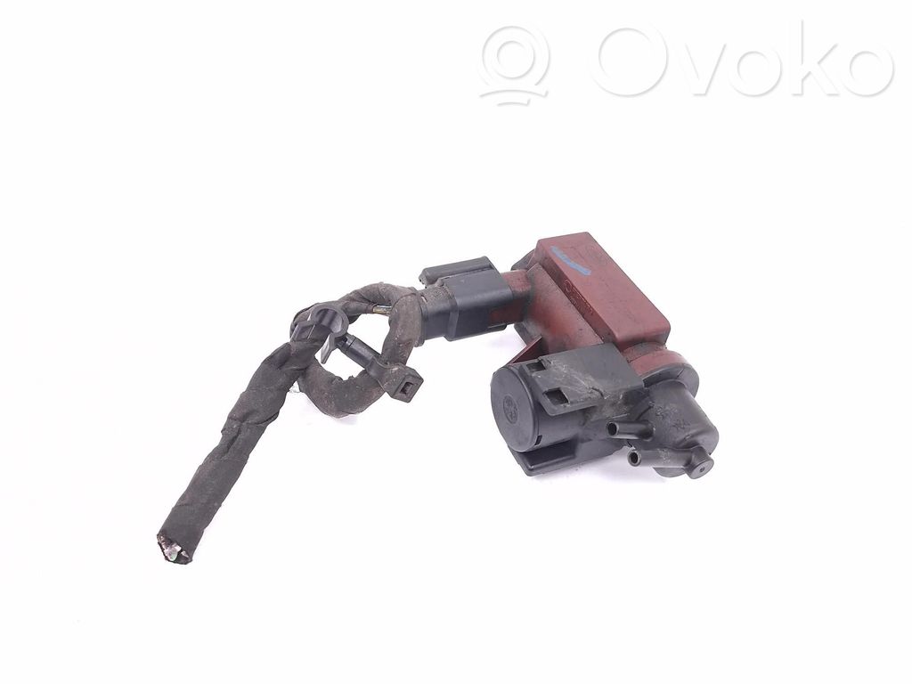 Válvula electromagnética   6C9Q9E882CA,70177100,1801176