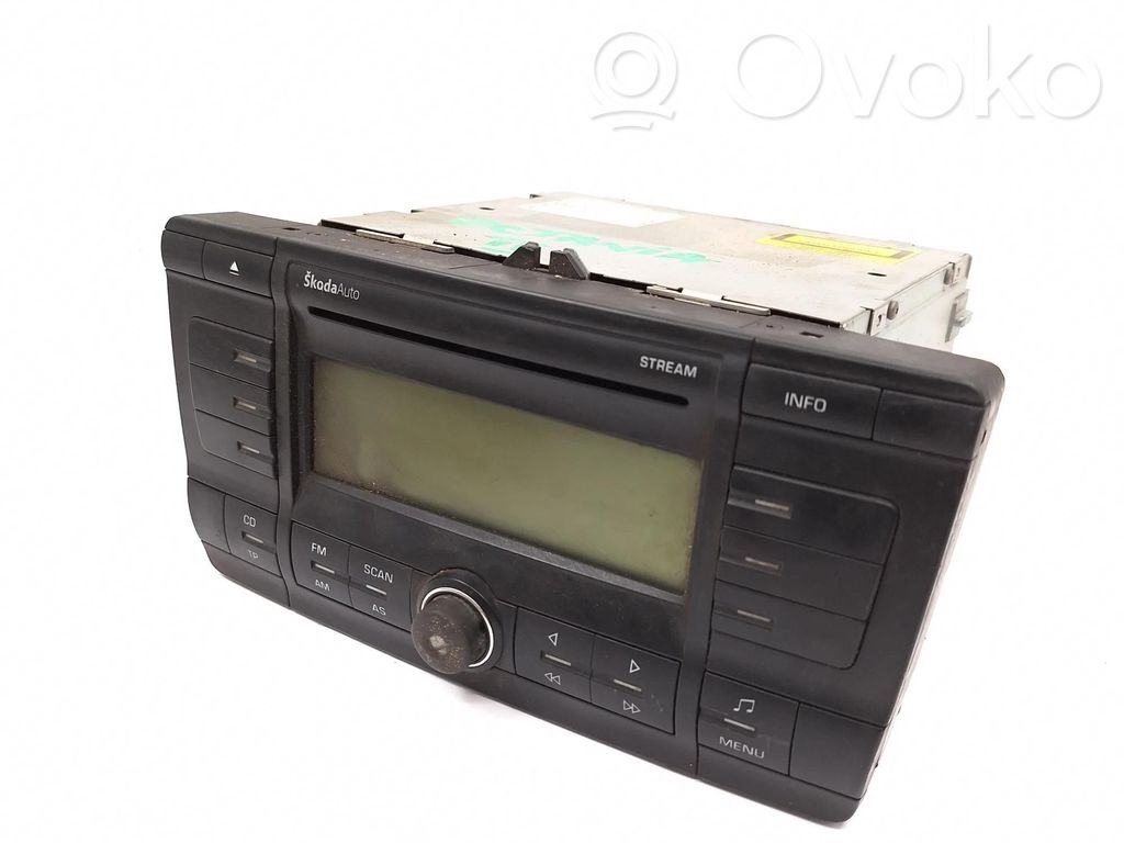 Panel / Radioodtwarzacz CD/DVD/GPS   1Z0035161B,VP4SRI18C815AH,E1110R022432,E11022432,OYT0038856,SKZ7Z3E0038856