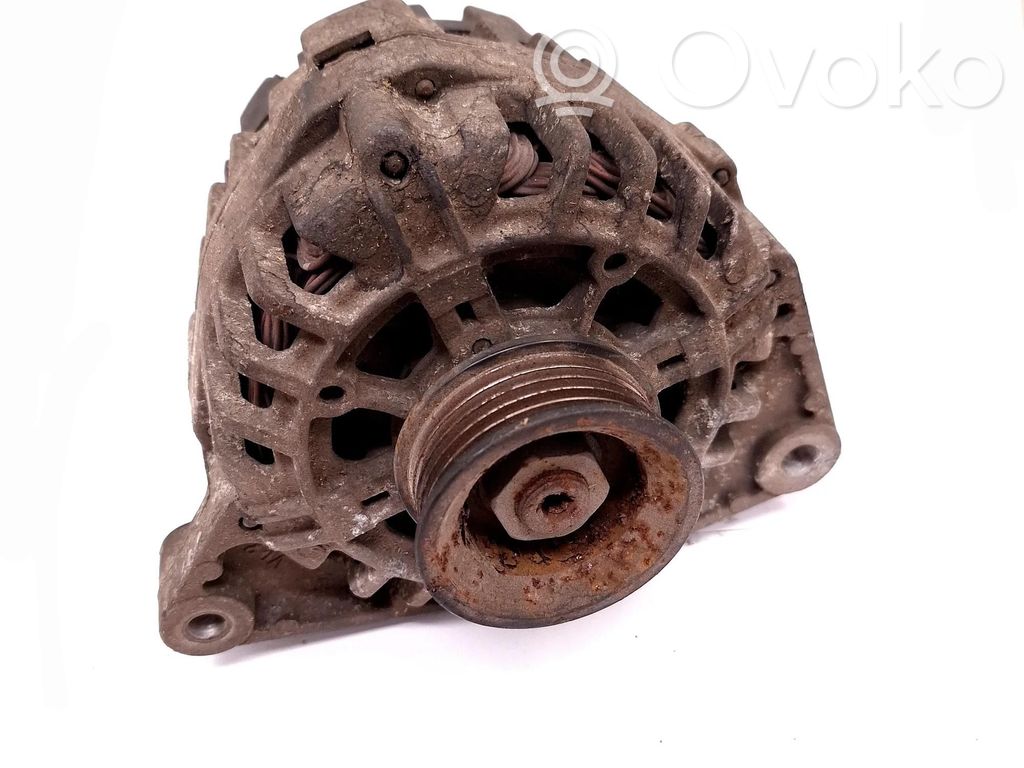 Volkswagen PASSAT B5.5 Generator/alternator 