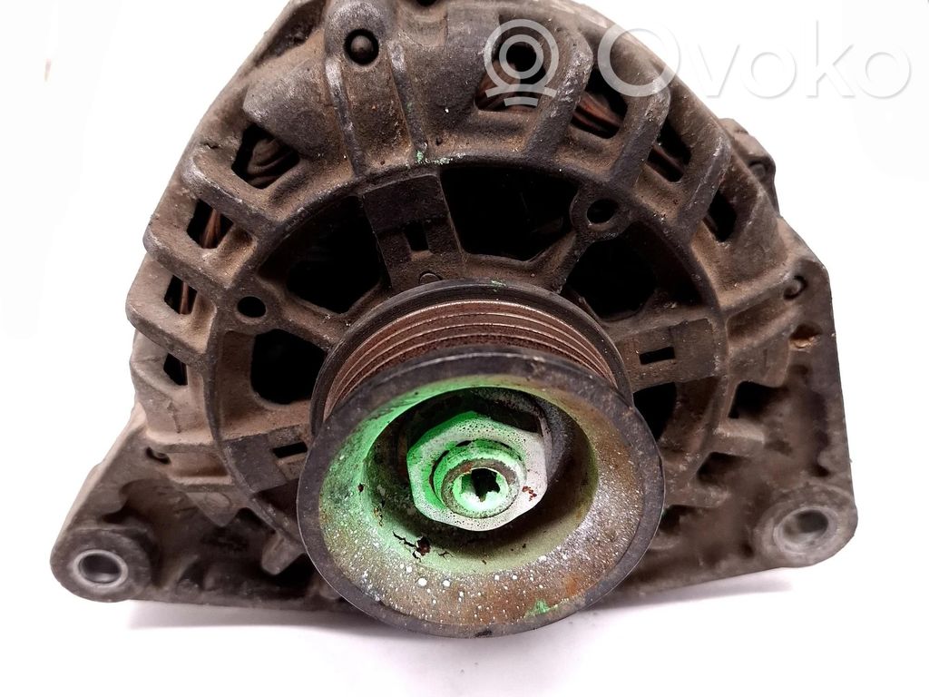 Audi A4 S4 B5 8D Alternador 