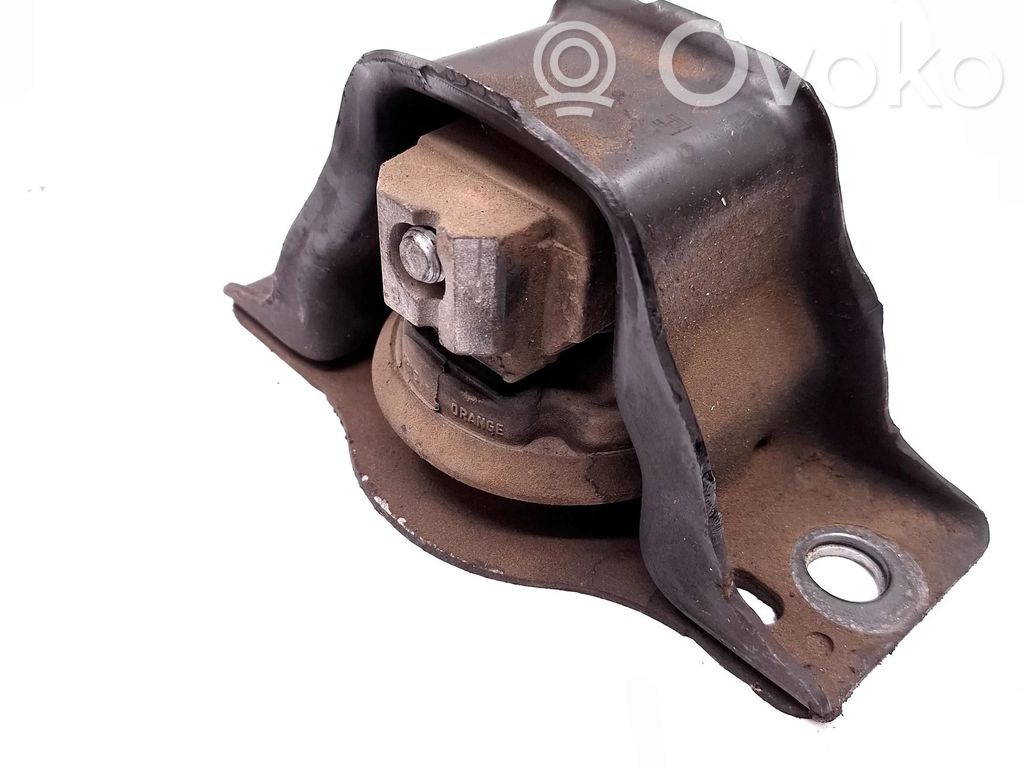Dacia Logan I Engine mount bracket 