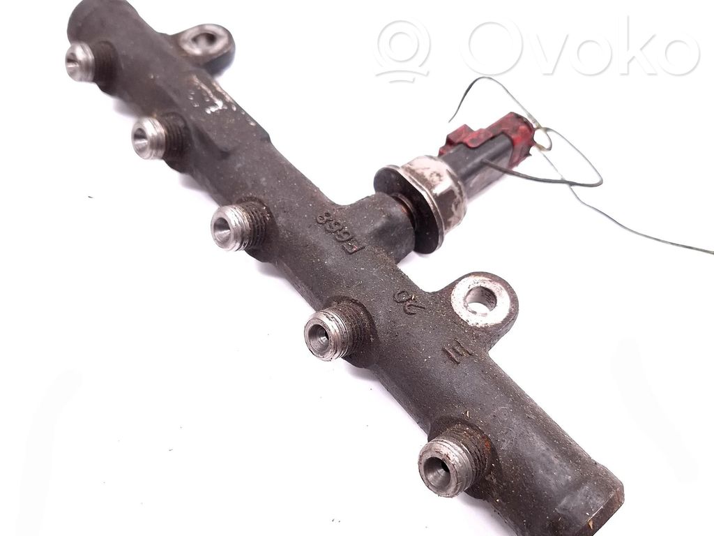 Ford Mondeo MK IV Fuel injector 