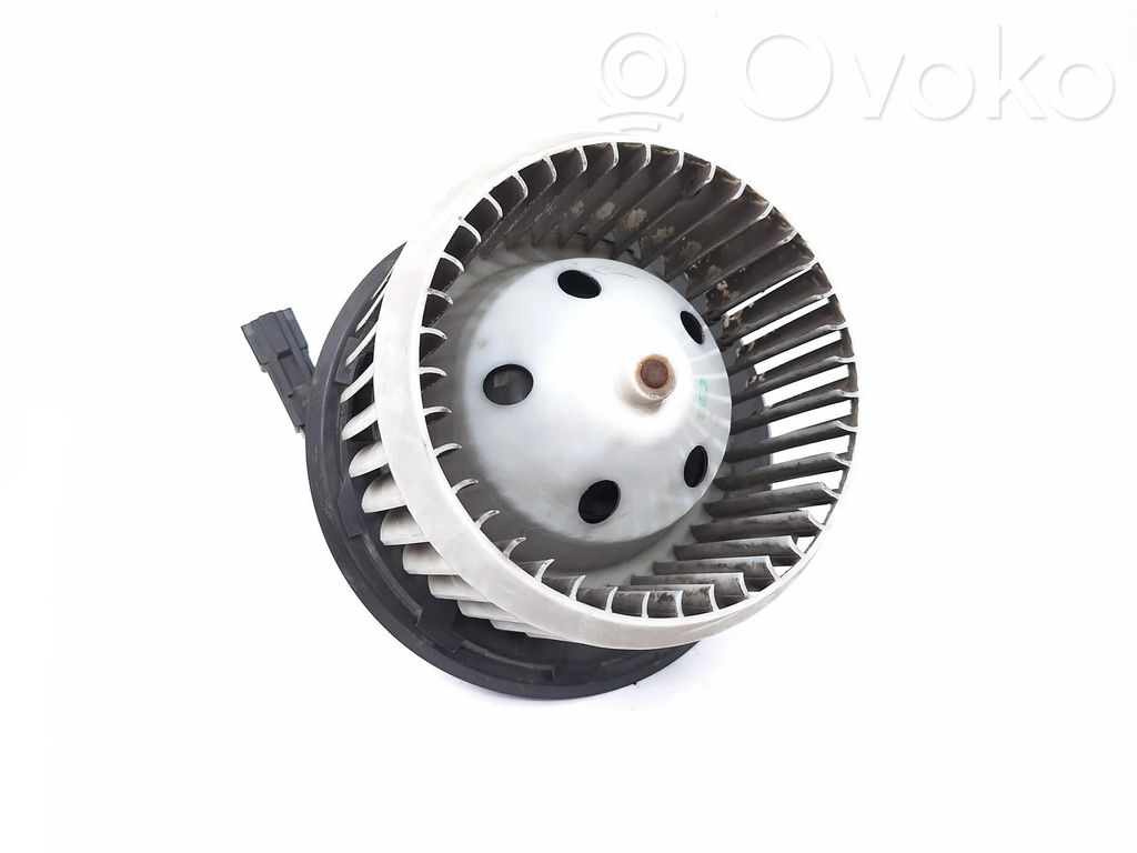 Alfa Romeo 147 Lämmittimen puhallin 