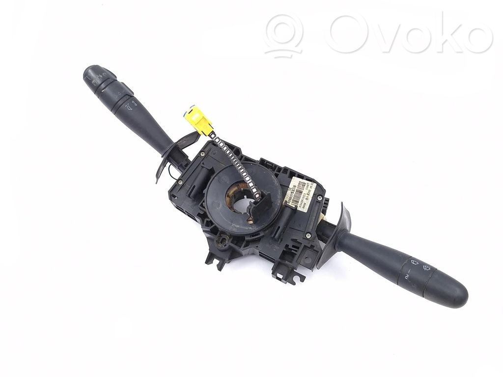 Dacia Logan I Interruptor/palanca de limpiador de luz de giro 