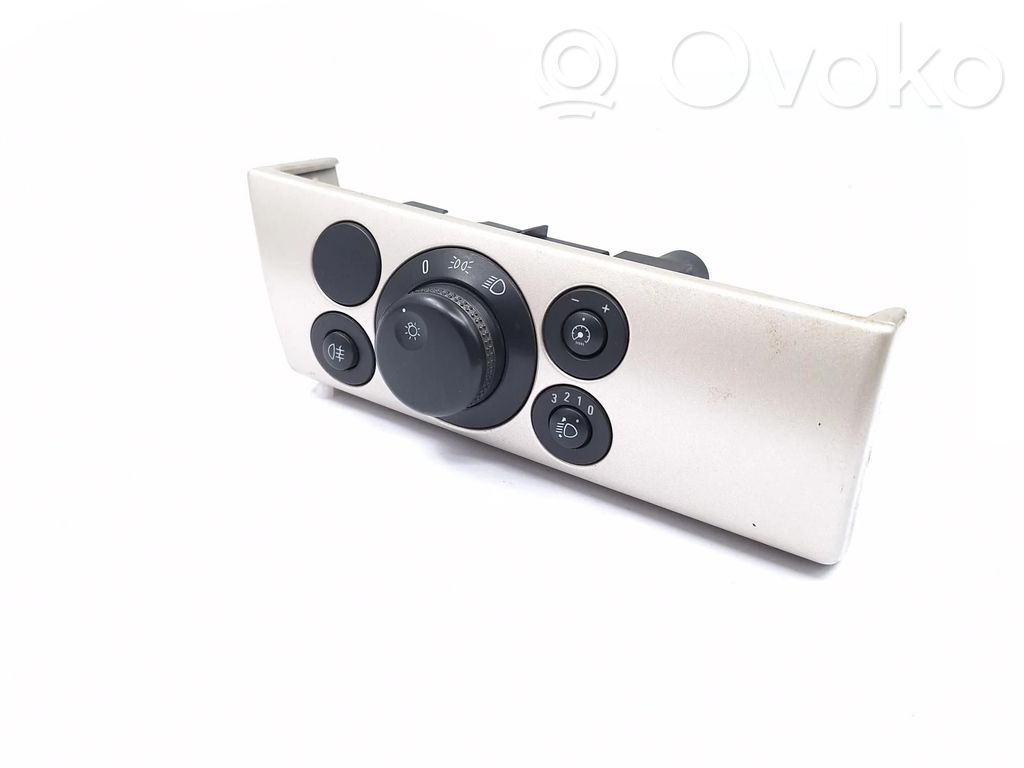 Opel Astra H Light switch 