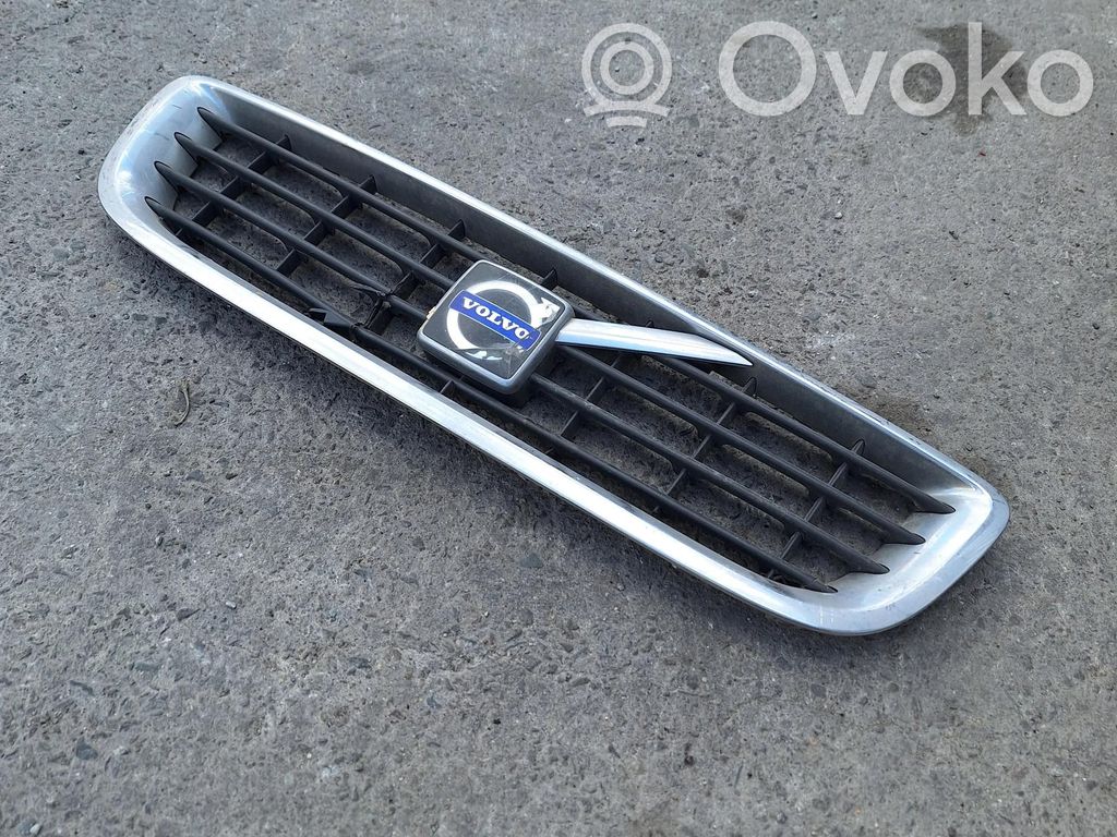 Volvo V50 Front grill 