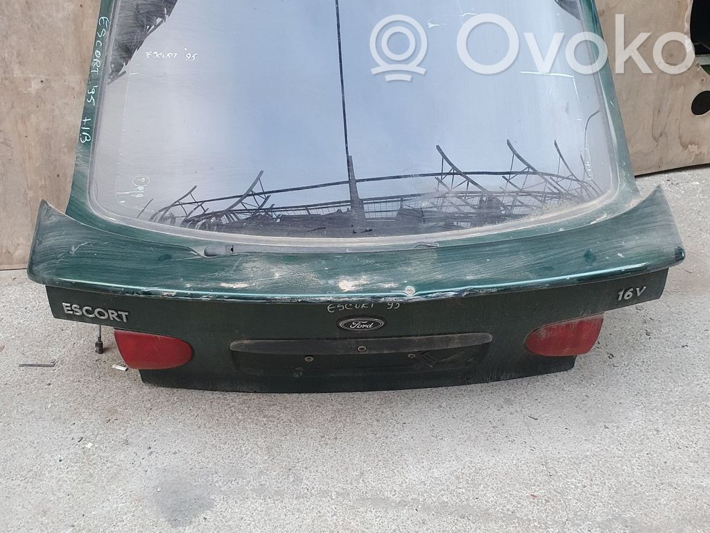 Ford Escort Puerta del maletero/compartimento de carga 