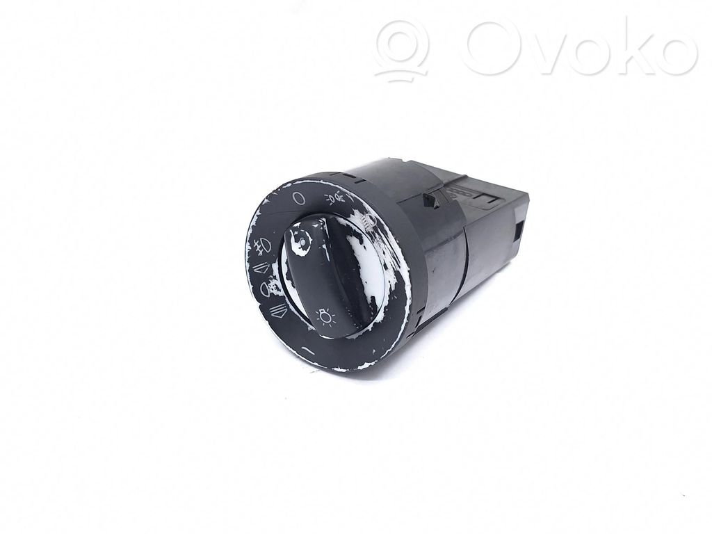 Interruptor de luz   8E0941531C,04063500,NONE