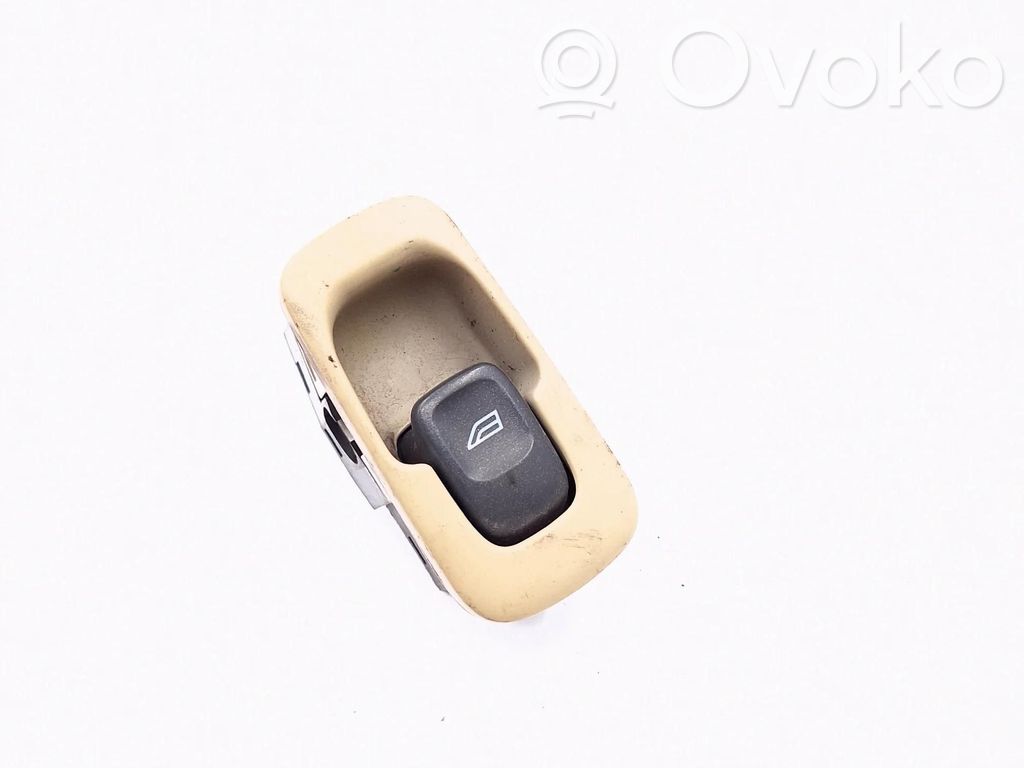 Electric window control switch   9476697,NONE,NONE