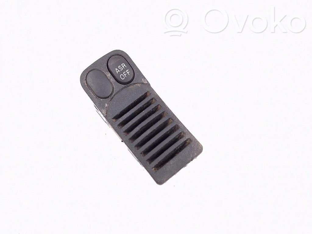 Alfa Romeo 147 Przycisk kontroli trakcji ASR 