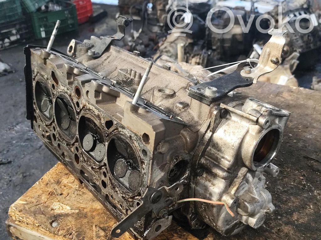 Audi A6 S6 C6 4F Engine head 