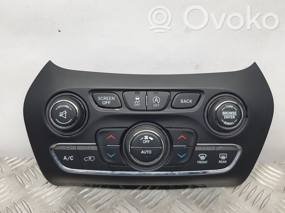 Jeep Cherokee Climate control unit 