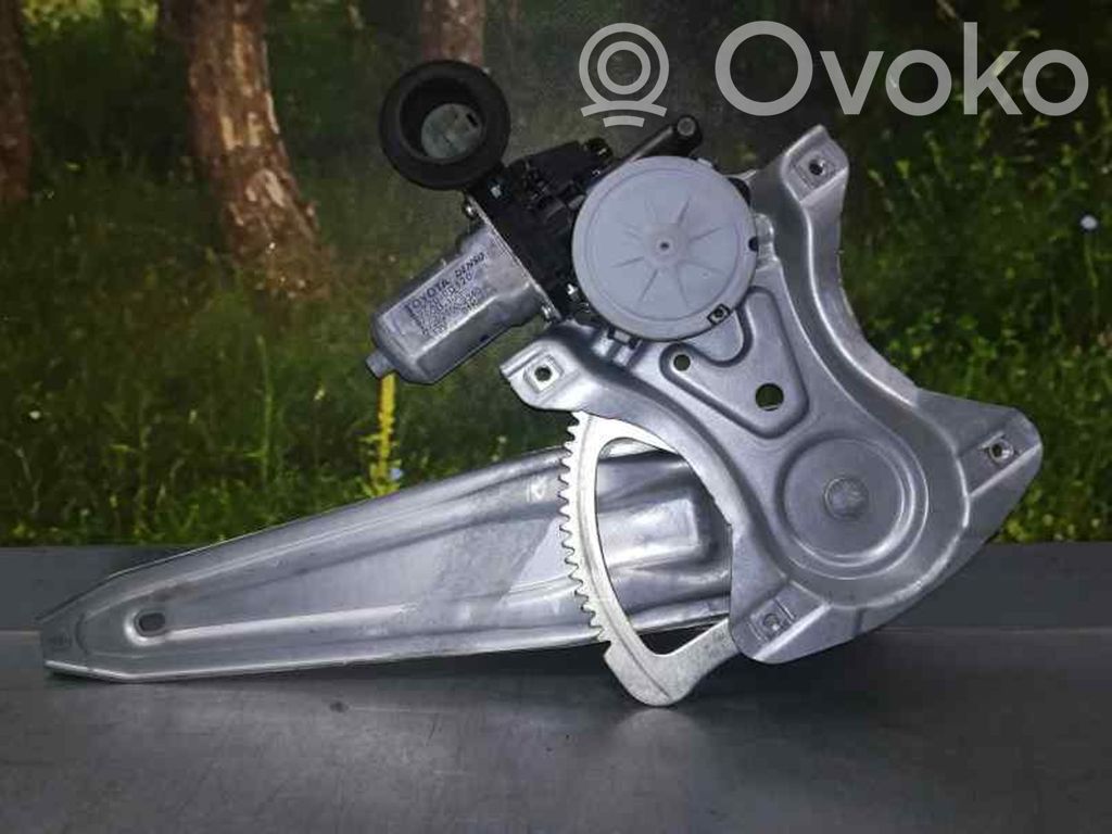Toyota Auris E180 Rear door manual window regulator 