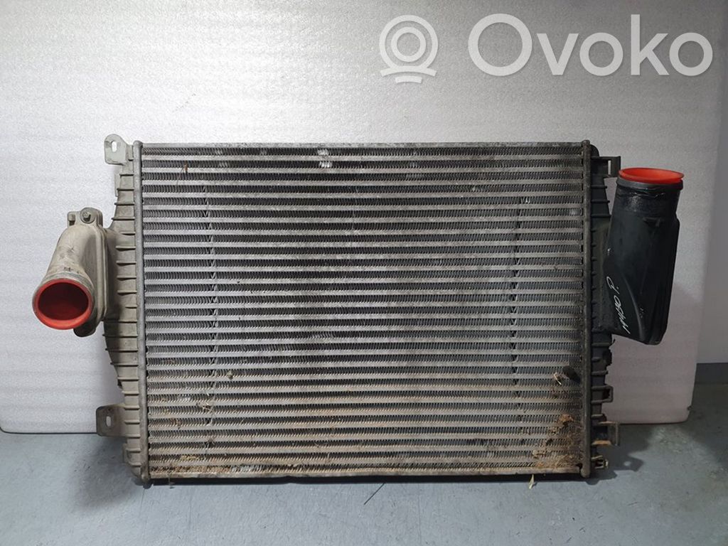 Starpdzesētāja radiators   SINREF