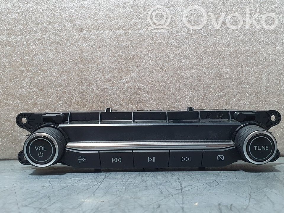 Multifunctional control switch/knob   JX7T18K811AC