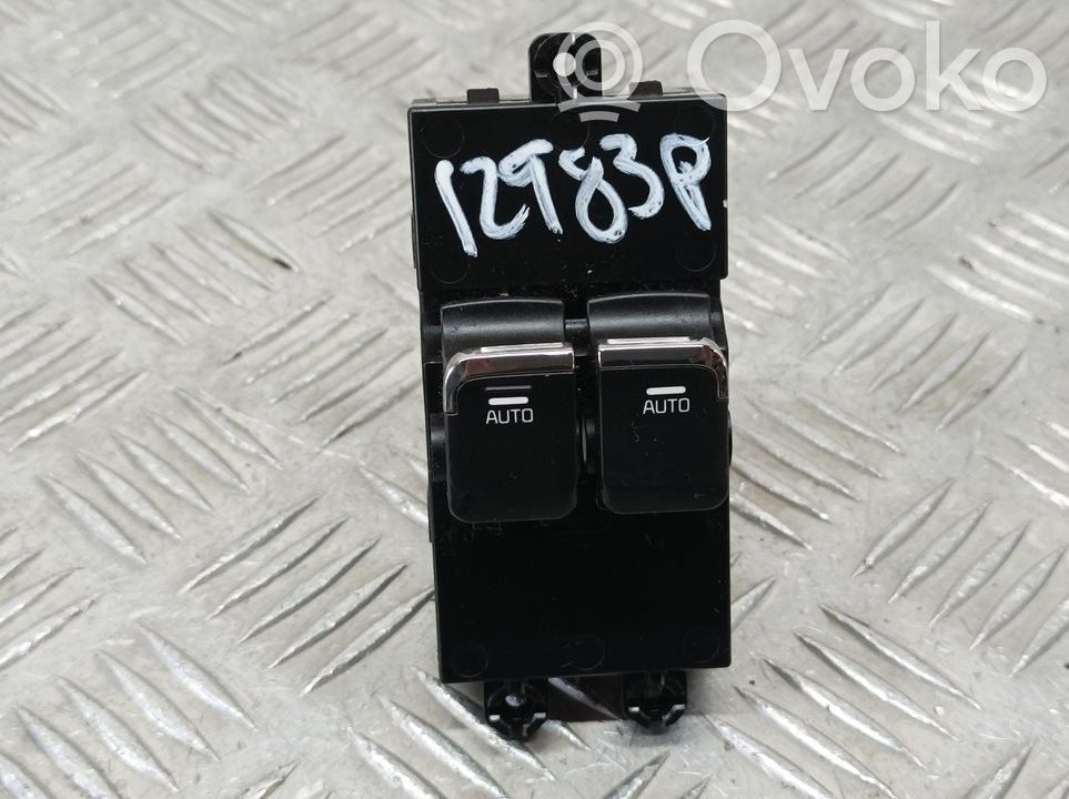 Electric window control switch   93570A2300,4C249A1000