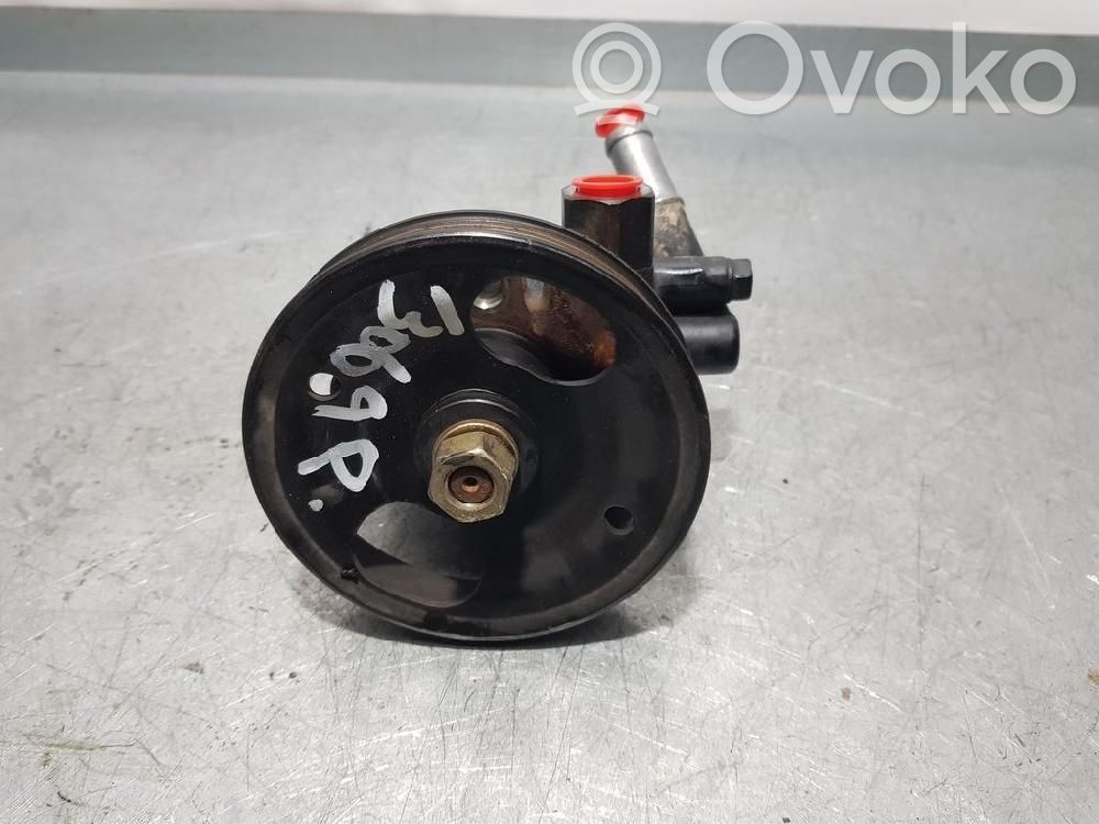 Nissan Primera Vairo stiprintuvo siurblys 