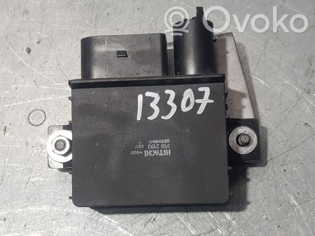 BMW 1 E82 E88 Sonstige Steuergeräte / Module 