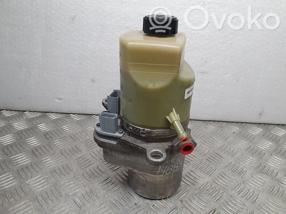 Ohjaustehostimen pumppu   4M513K514CA