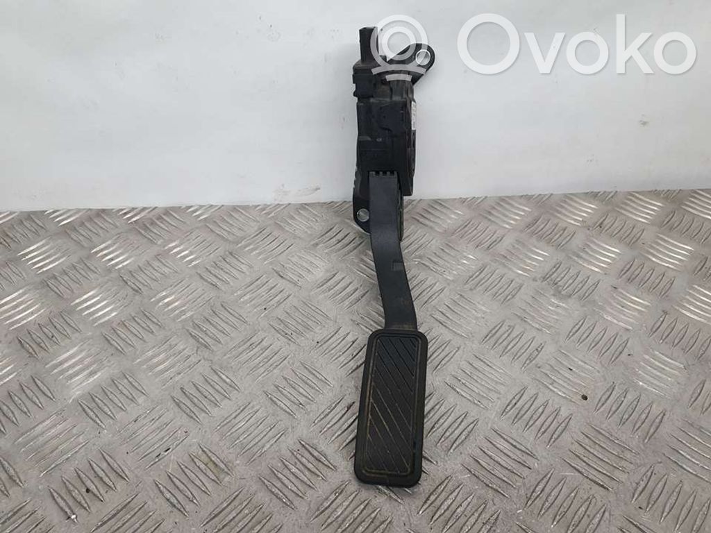 Accelerator throttle pedal   E3B19F836A3A,6PV01274101