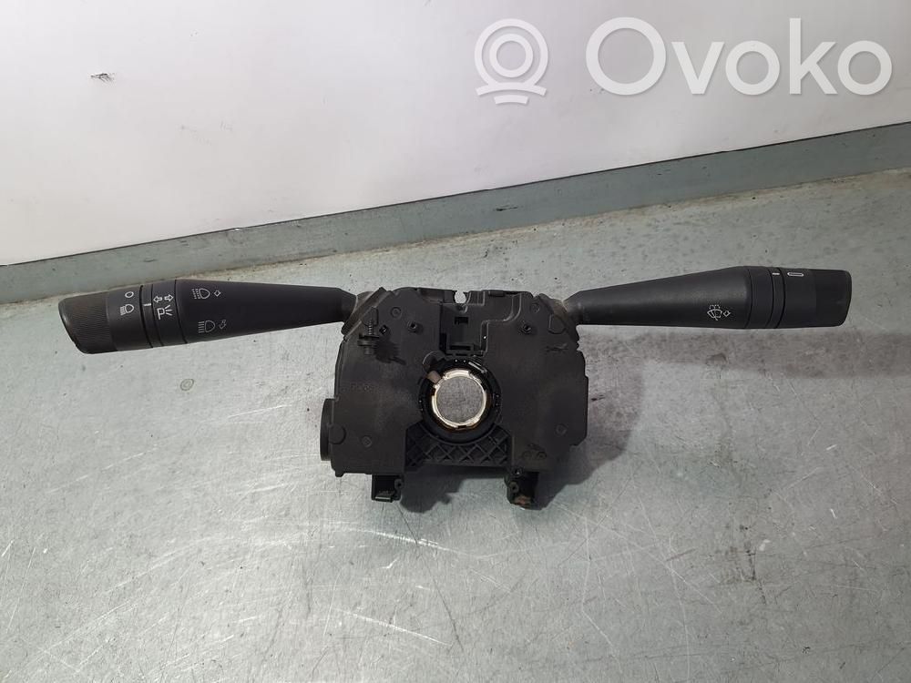 Fiat Doblo Palanca de control del limpiaparabrisas 