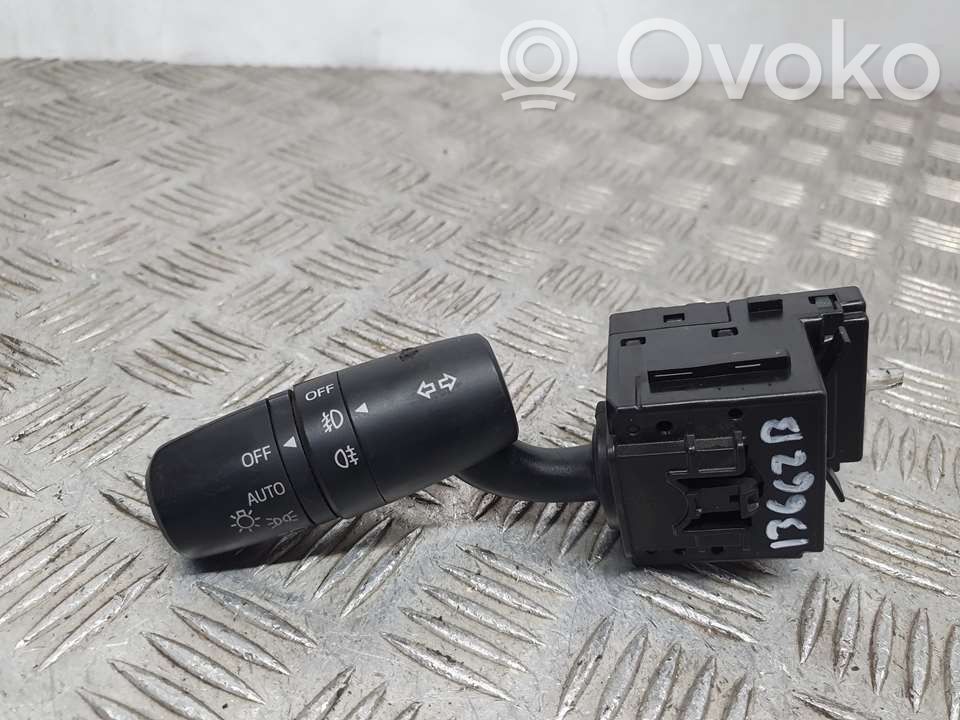 Mazda 2 Light switch 