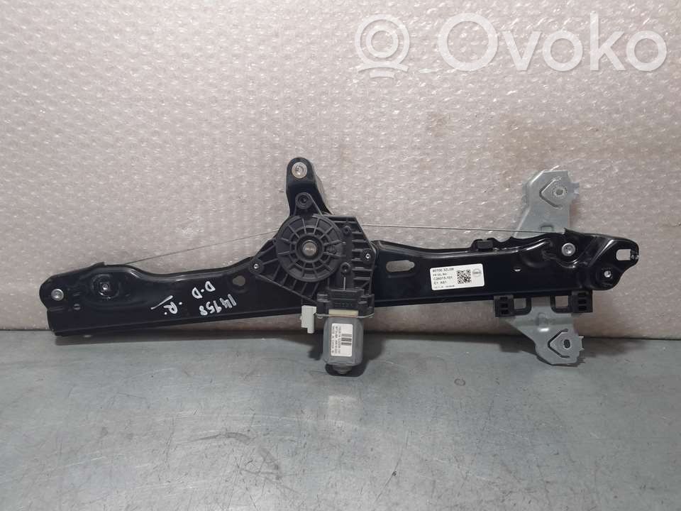 Nissan Pulsar Macara ușă față cu motor