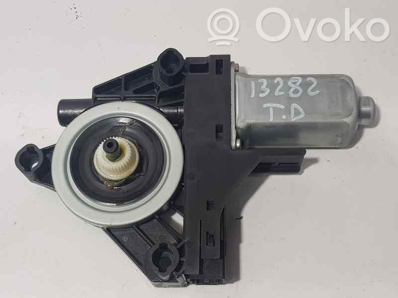 Silniczek podnoszenia szyby drzwi tylnych   9662668102,MITSUBA