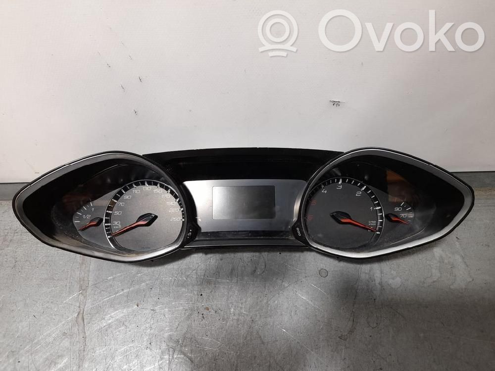 Peugeot 308 Tachimetro (quadro strumenti)