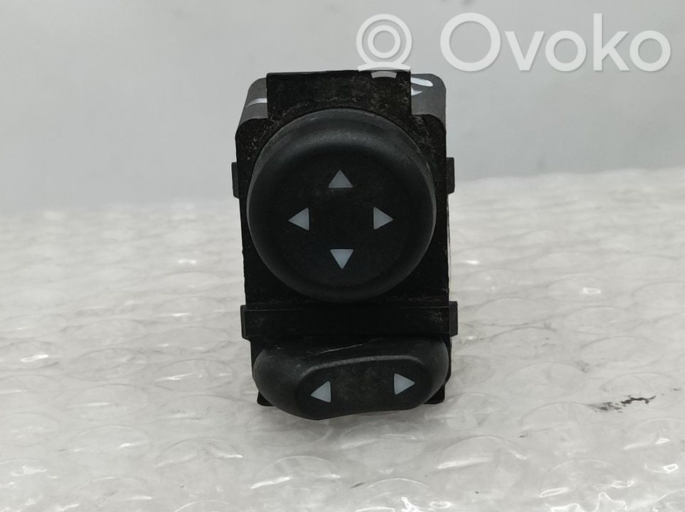 Fiat Tipo Wing mirror switch 
