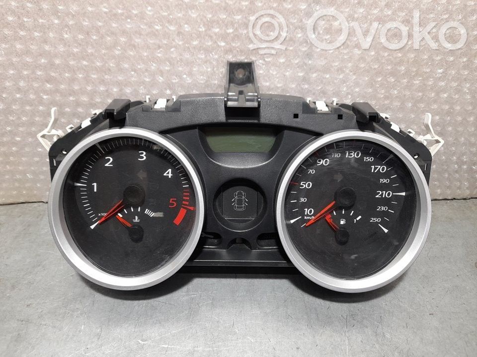 Renault Megane II Nopeusmittari (mittaristo) 