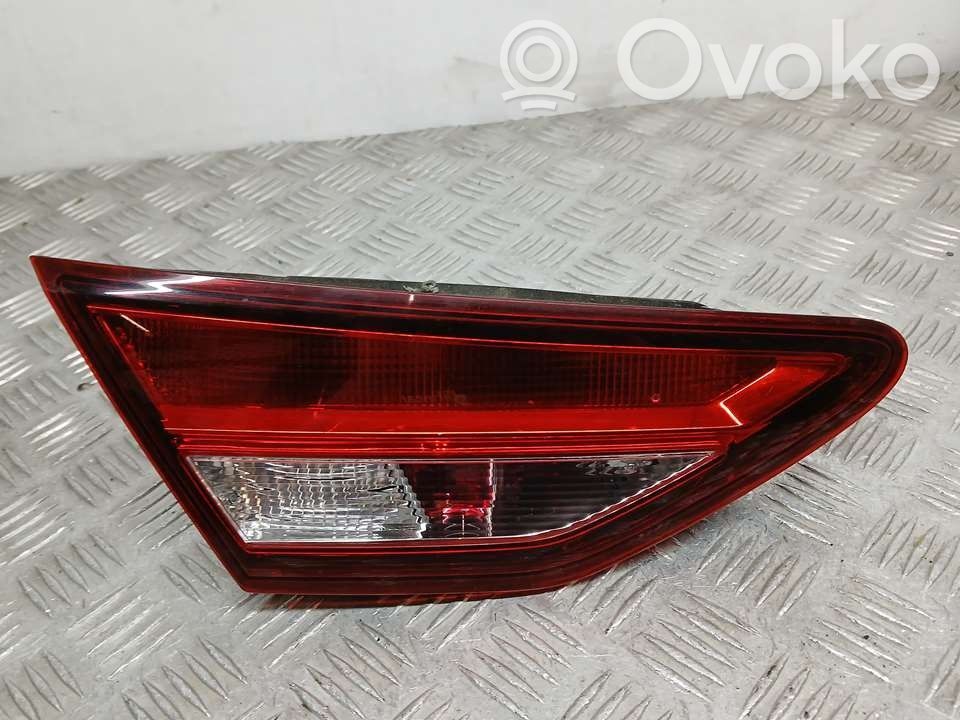 Takavalot   5F0945093D,INTERIORVALEO