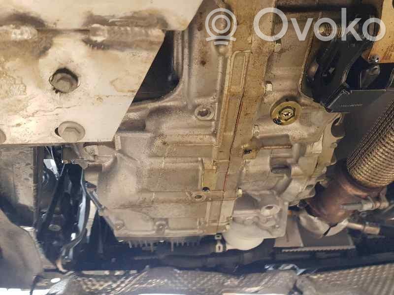 DS Automobiles 3 Crossback Cutie viteze manuală cu 5 trepte 