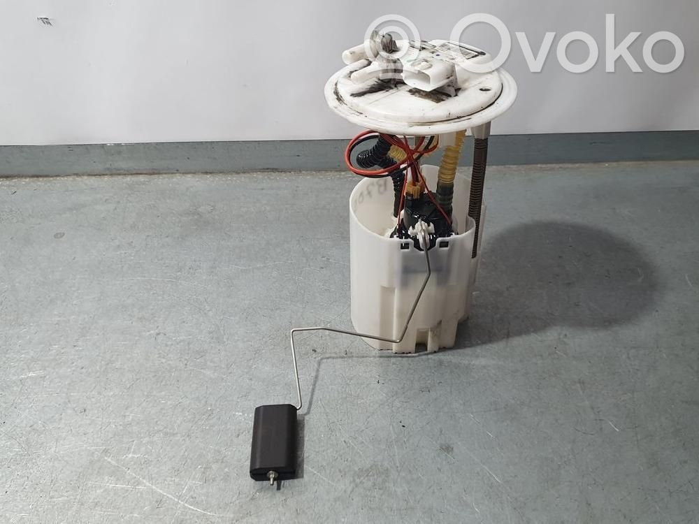 Nissan NV300 Pompa carburante immersa