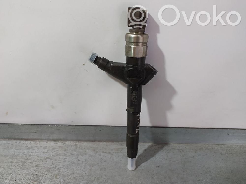 Nissan Almera N16 Injektor Einspritzdüse 