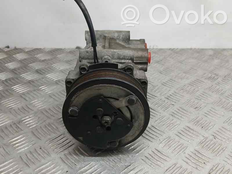 Ford Fiesta Compressore aria condizionata (A/C) (pompa) 