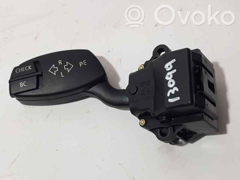 BMW 5 E60 E61 Leva indicatori