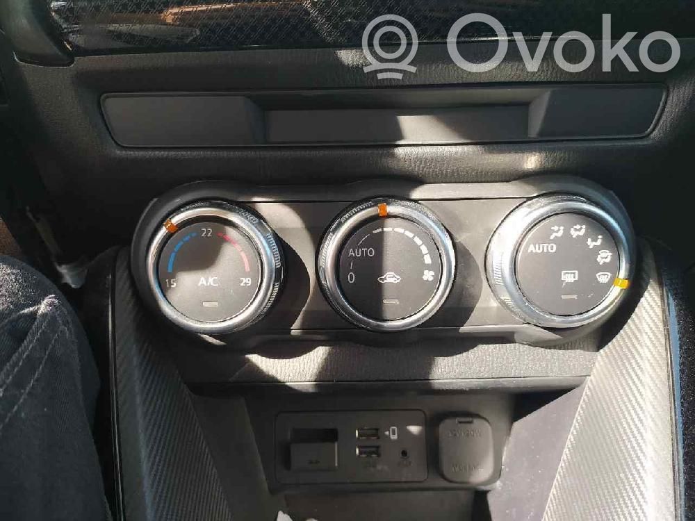 Panel klimatyzacji   DG7N61190E