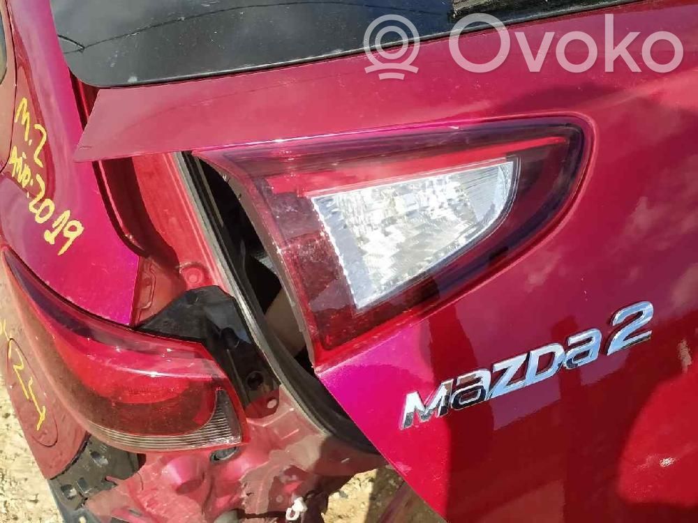 Mazda 2 Takavalot 