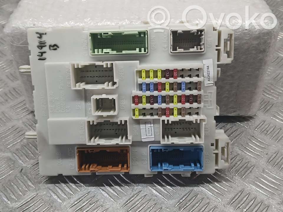 Module de fusibles   97RI010012