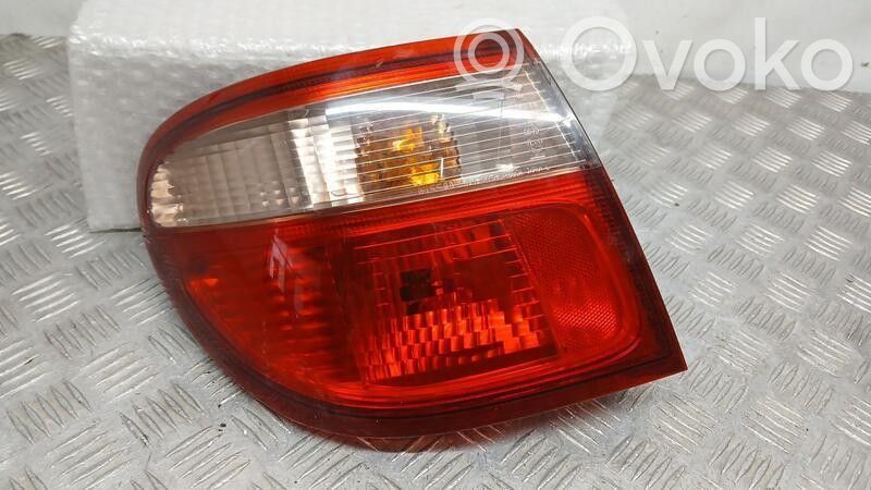 Nissan Almera N16 Lampa tylna 