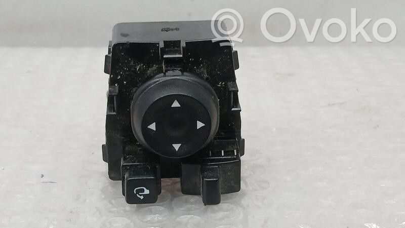 Interruptor del espejo lateral   93530BV010