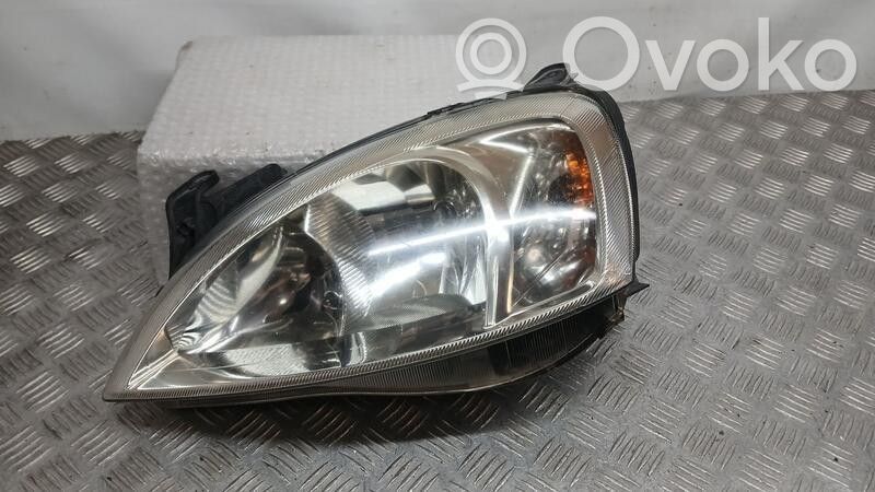 Opel Corsa C Phare frontale 