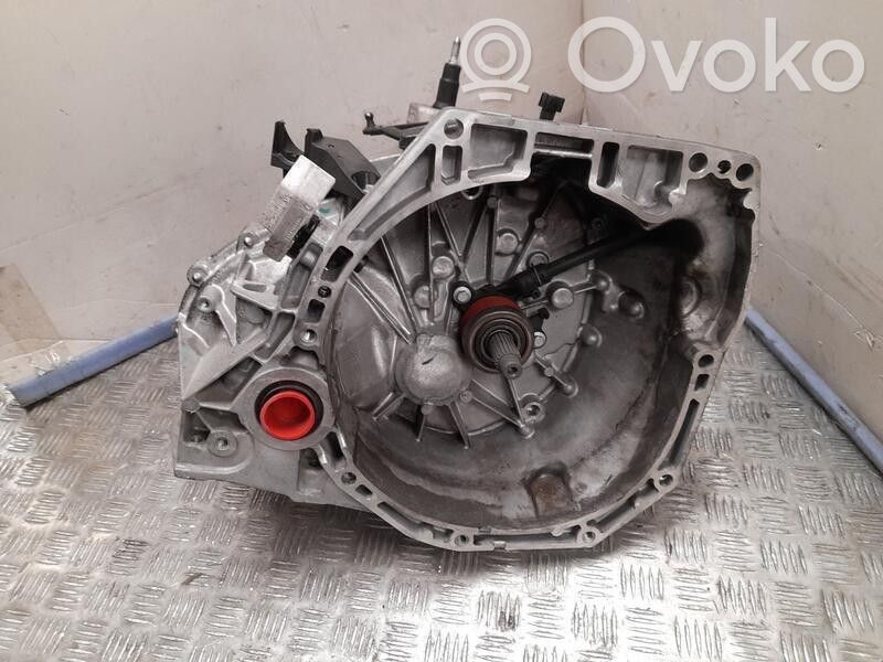 Nissan Qashqai 5 Gang Schaltgetriebe 