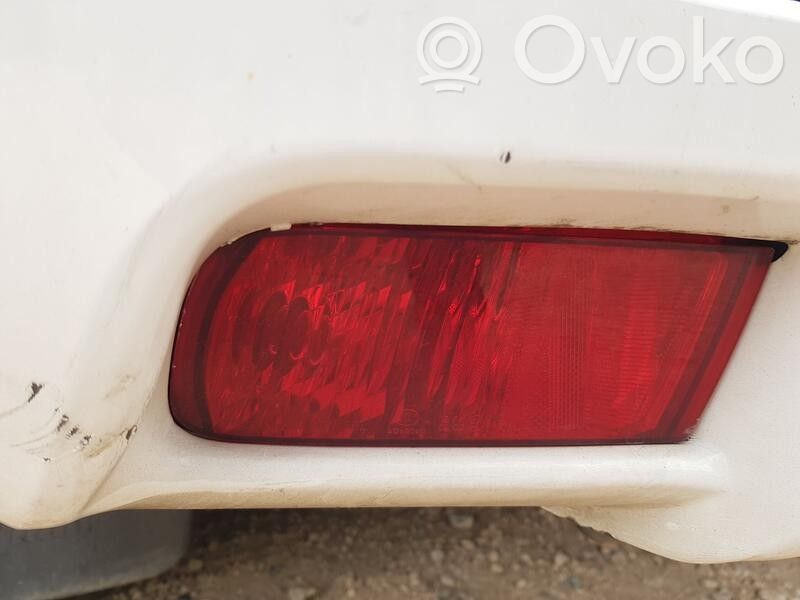 Toyota Land Cruiser (J150) Éclairage de pare-chocs arrière