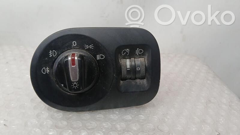 Seat Altea XL Przełącznik świateł 