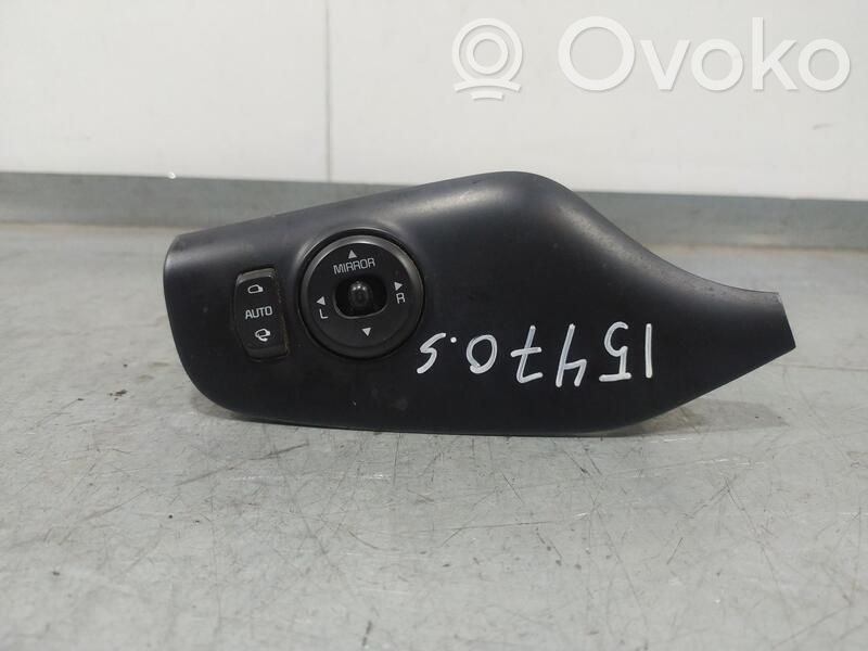 Interruptor del espejo lateral   49D4811000