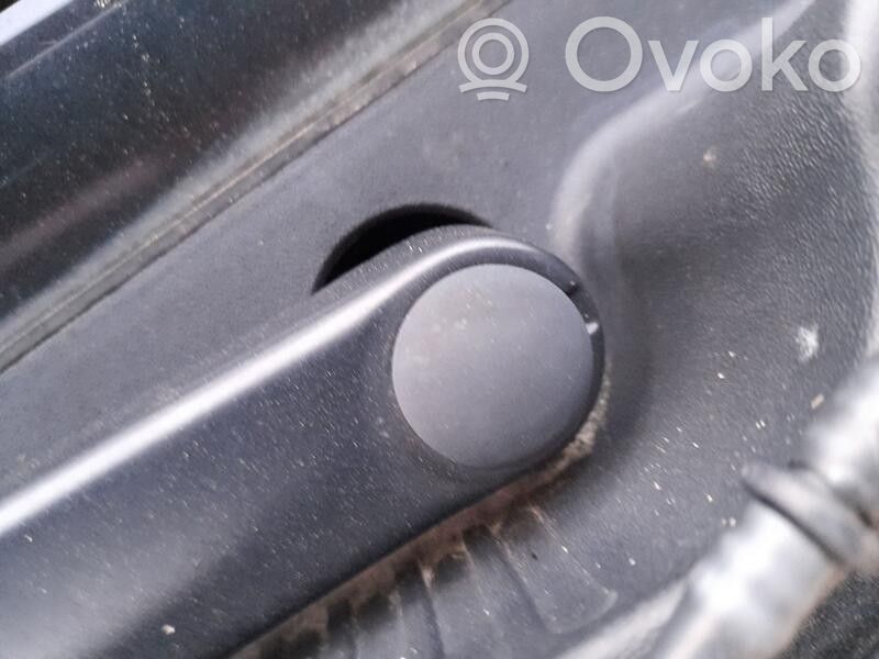 Volkswagen Golf VI Tiranti e motorino del tergicristallo anteriore