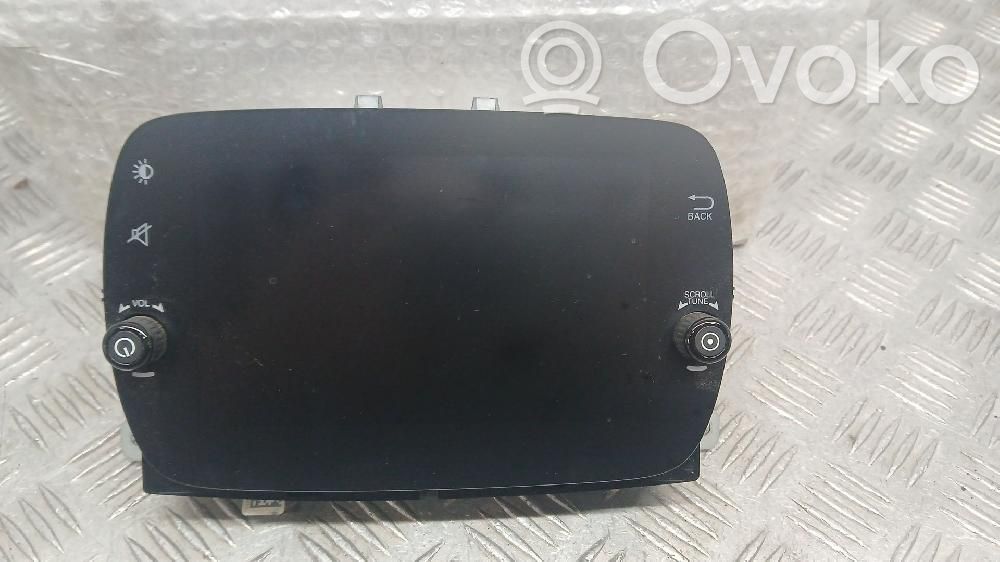Panel / Radioodtwarzacz CD/DVD/GPS   735735858,A2C131298080001110