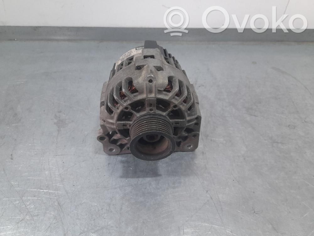 Volkswagen Golf IV Generator/alternator 